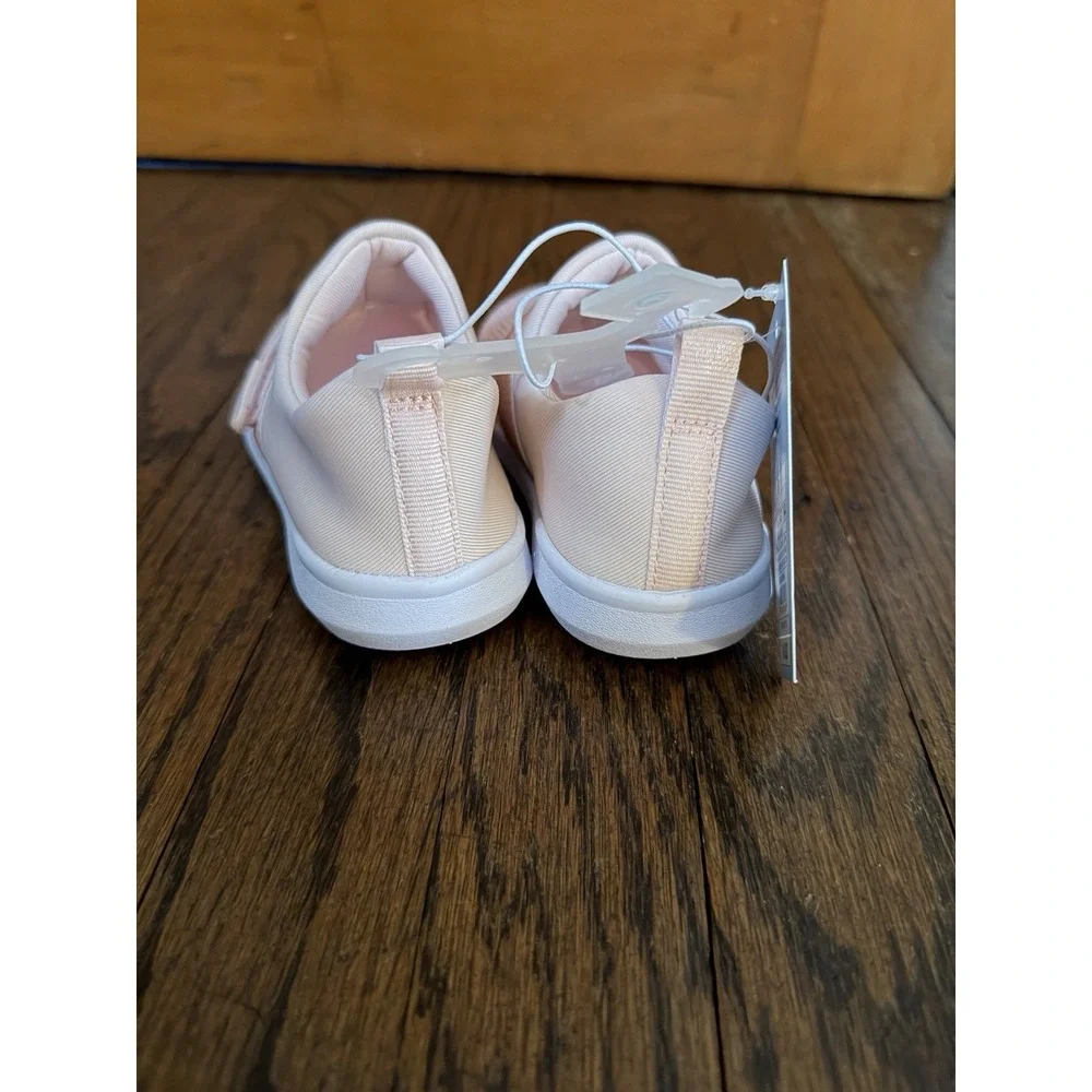 Cat & Jack Unisex Toddler Light Pink Slip-On Water Shoes Size 8 NWOB Mesh Top